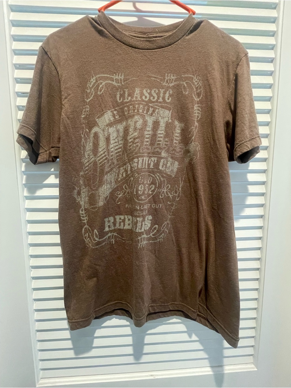 O'Neill Men's Brown Graphic Short Sleeve Tee with Cream Print